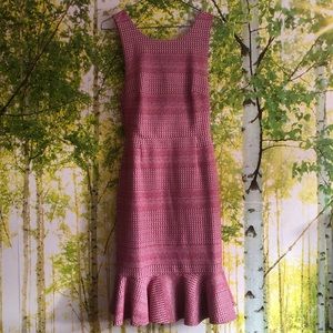 Sleeveless dress fits large